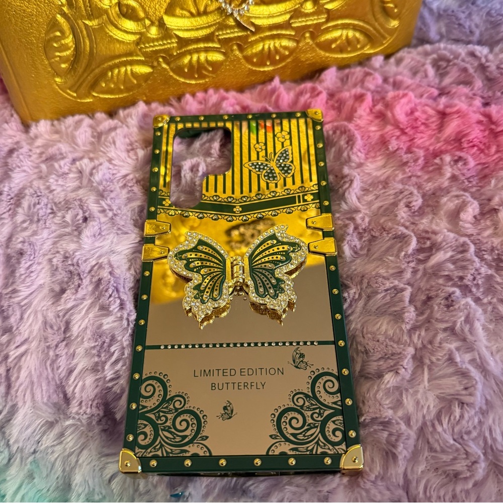 Samsung S22 Ultra Limited Edition Butterfly Phone Case